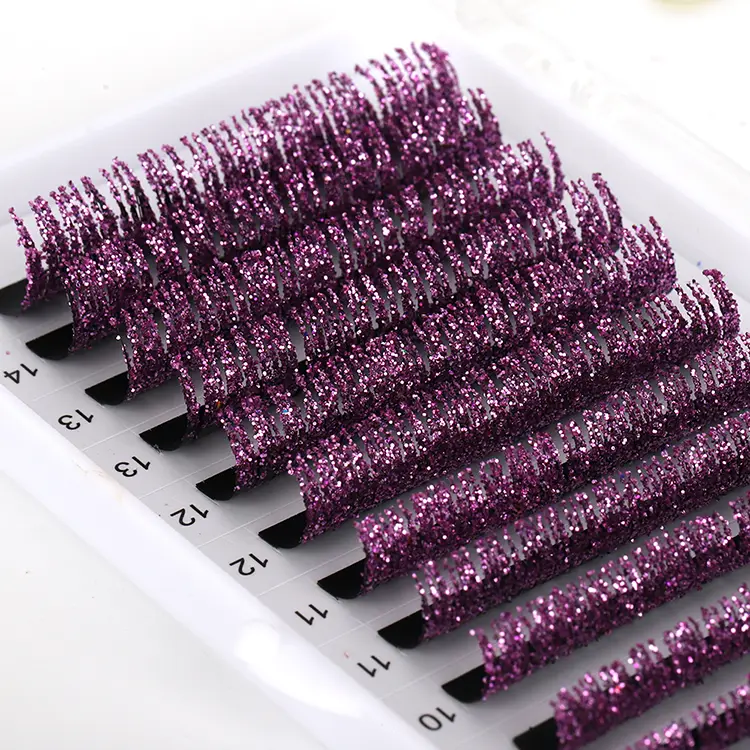 Γιατί να δοκιμάσετε το Purple Glitter Lashes Extension;